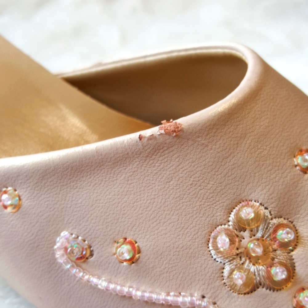 Pink Pointy Woman Shoes - Picture 7 of 9